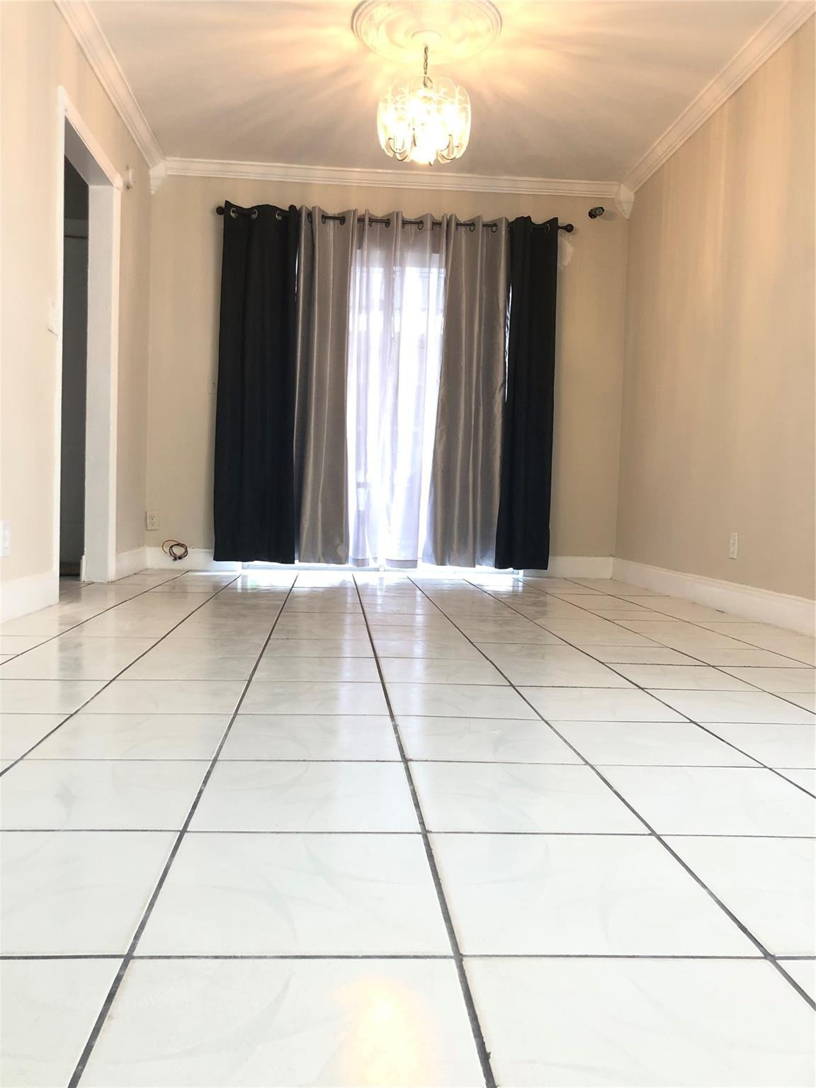 5317 NW 18th Street 2B