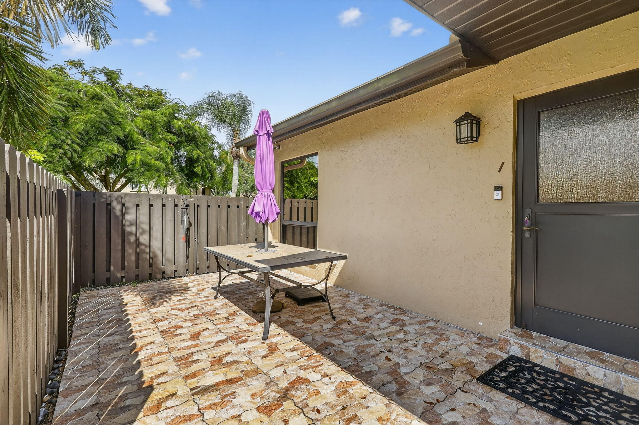 Properties 541 Shady Pine Way A