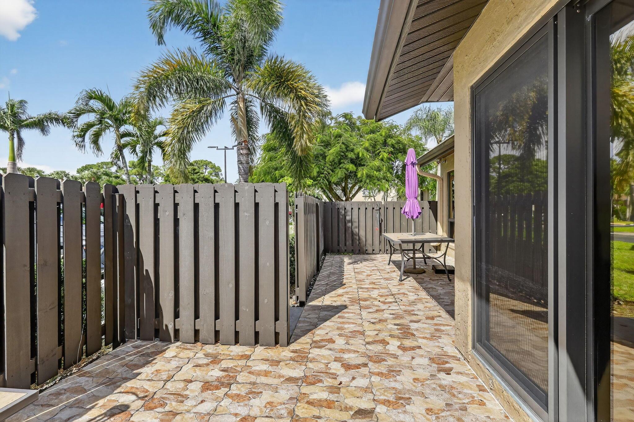 PINE RIDGE NORTH I COND D - Residential