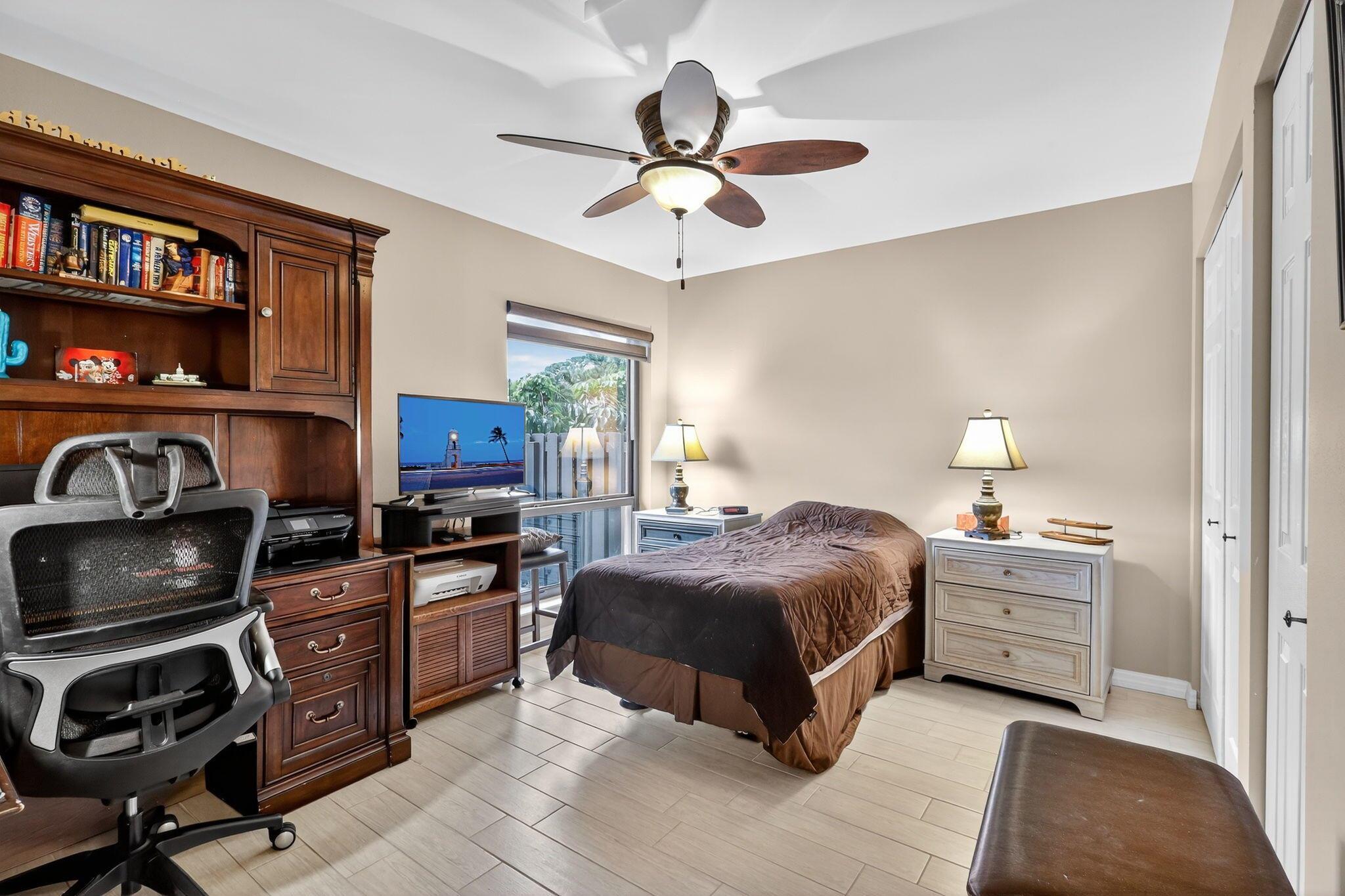 PINE RIDGE NORTH I COND D - Residential
