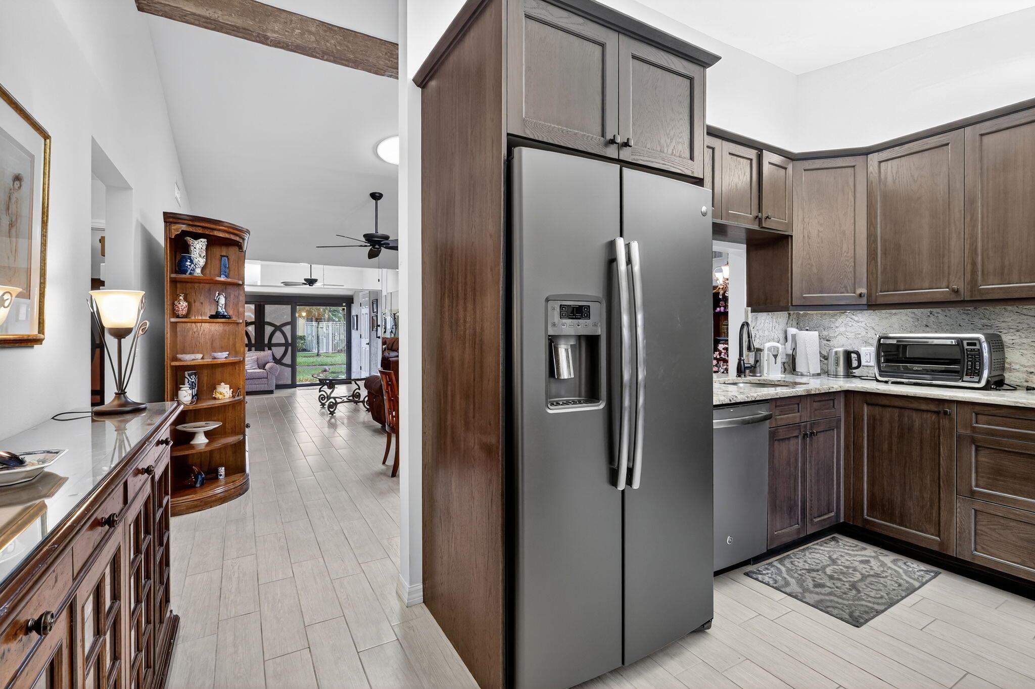 PINE RIDGE NORTH I COND D - Residential