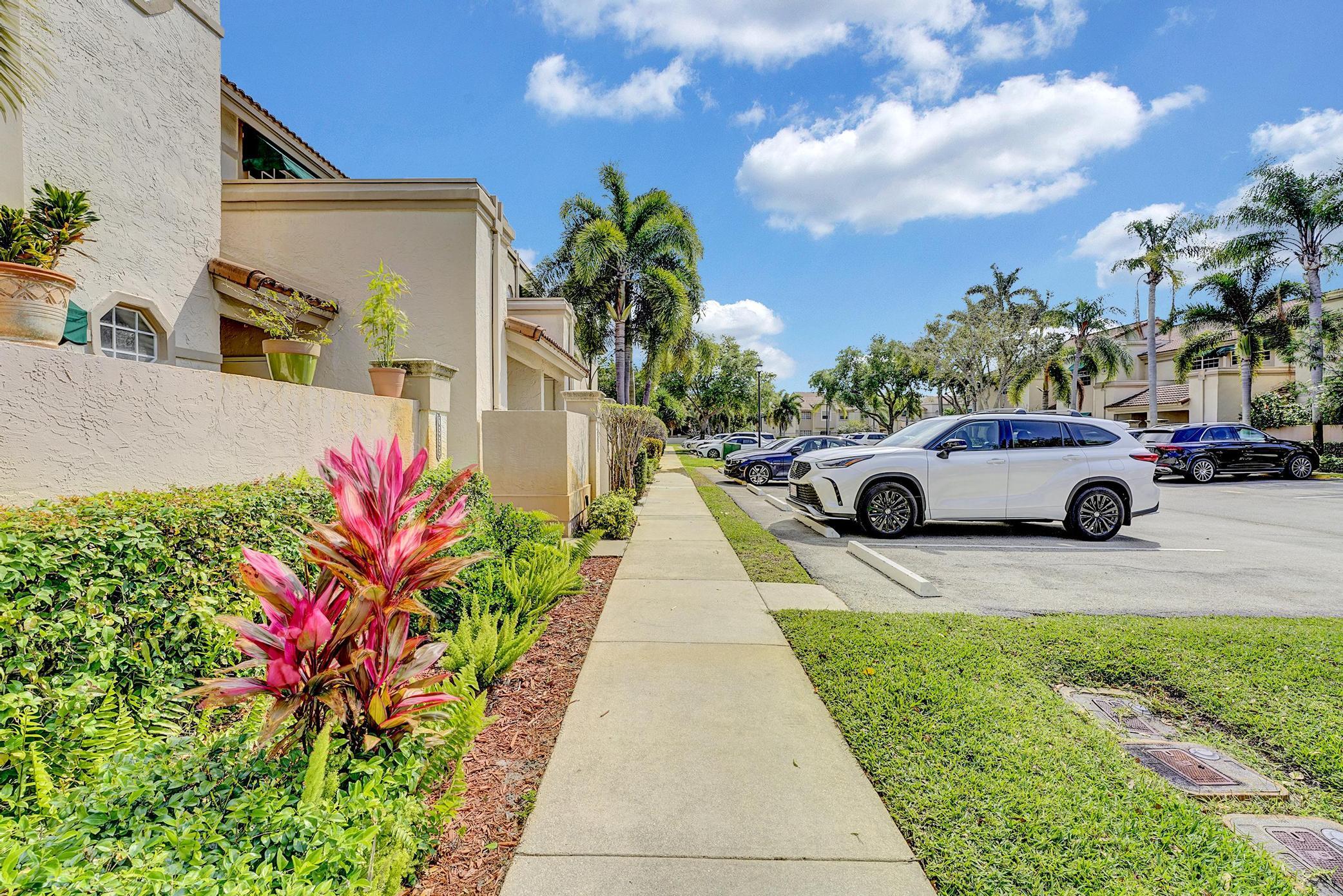 PLUM AT BOCA POINTE CONDOS ONE THRU 15 FILED IN OR - Residential Lease