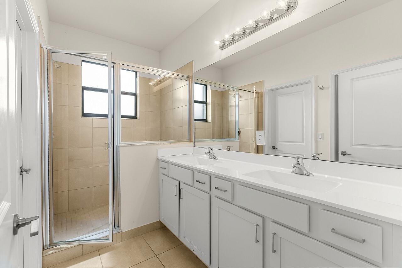 VERONA TRACE SUB & THE VILLAS AT VERONA TRACE - Residential