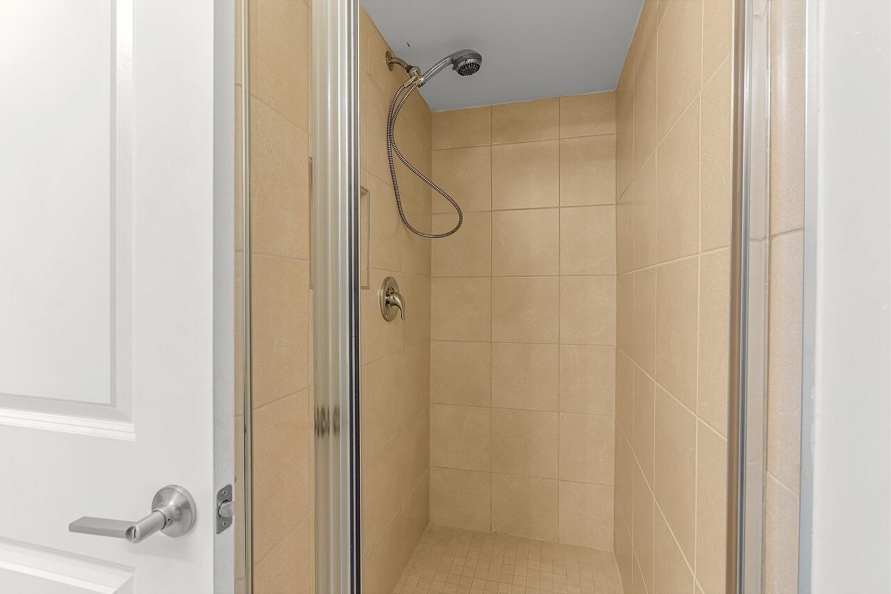 VERONA TRACE SUB & THE VILLAS AT VERONA TRACE - Residential