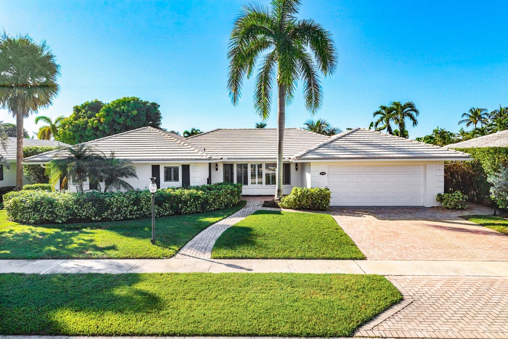 Photo of 744 Peachtree Lane, Boca Raton, FL 33486 (MLS # B26088668)