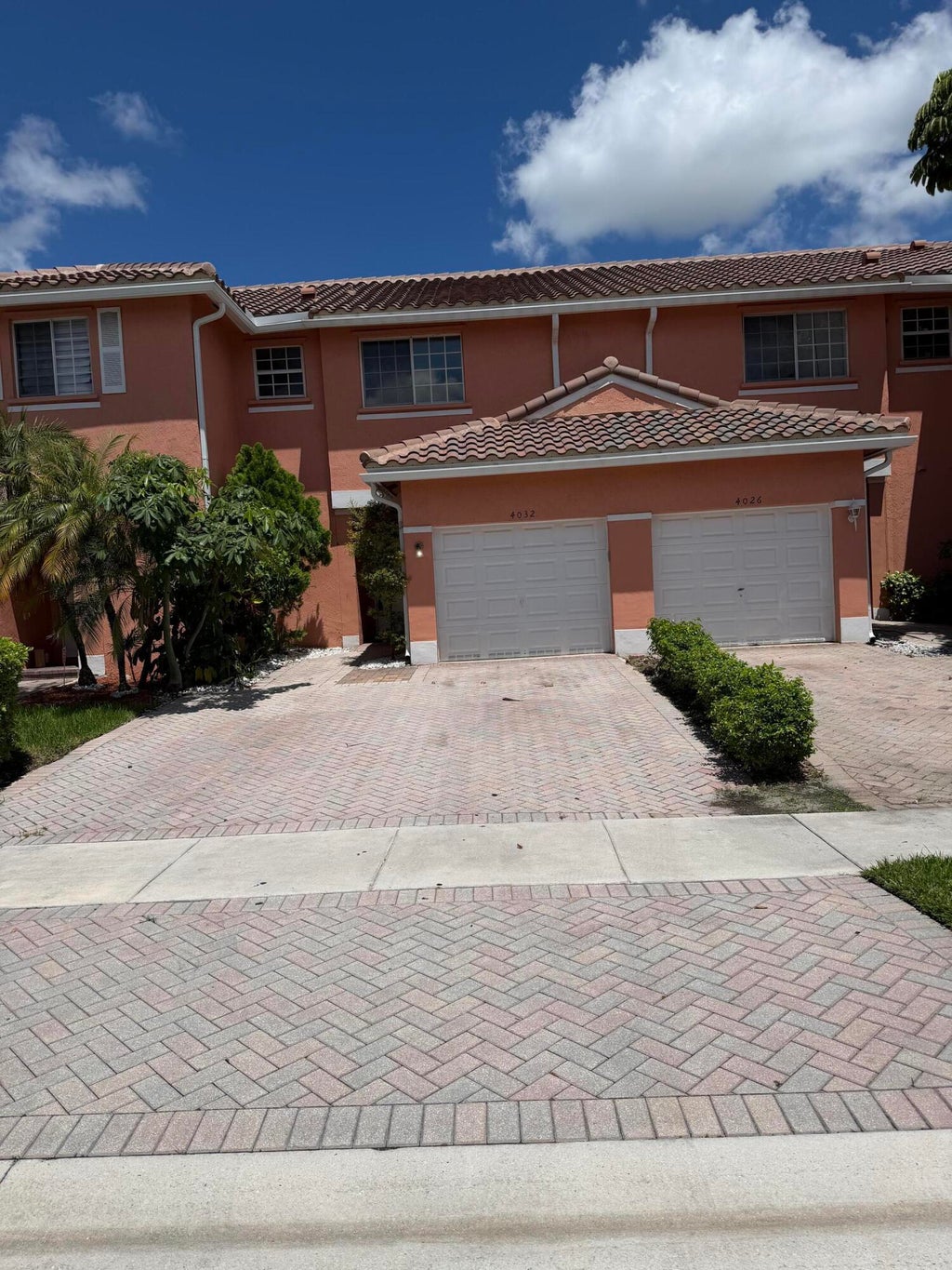 Photo of 4032 NW 92nd Avenue #4032, Sunrise, FL 33351 (MLS # B26016251)