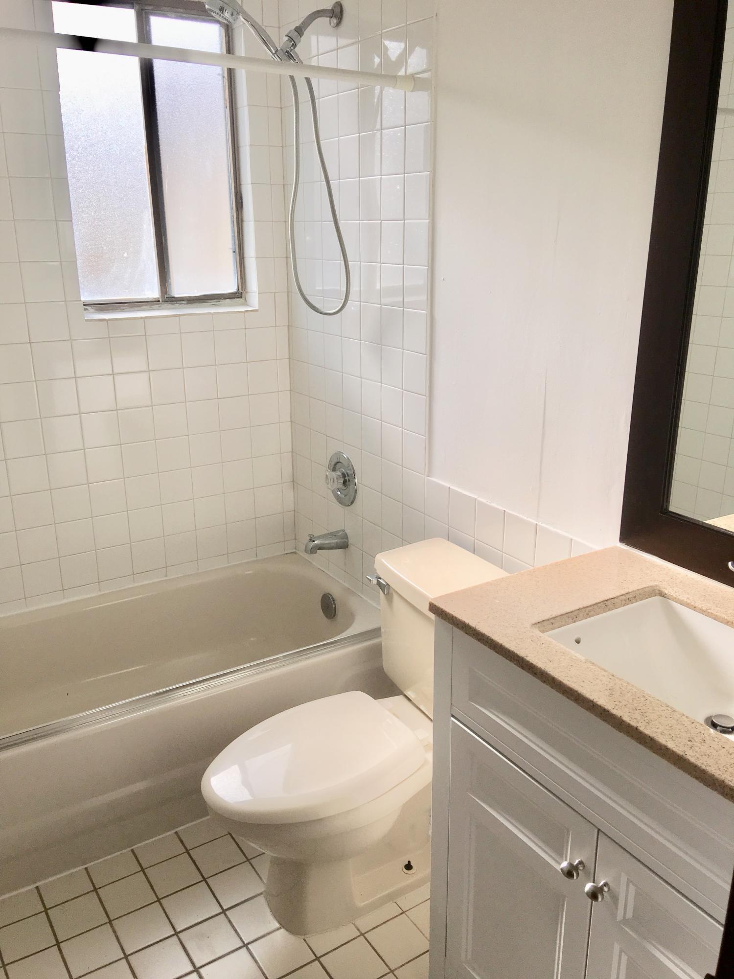 ROYAL VILLAGE TOWNHOUSES CONDO - Residential Lease