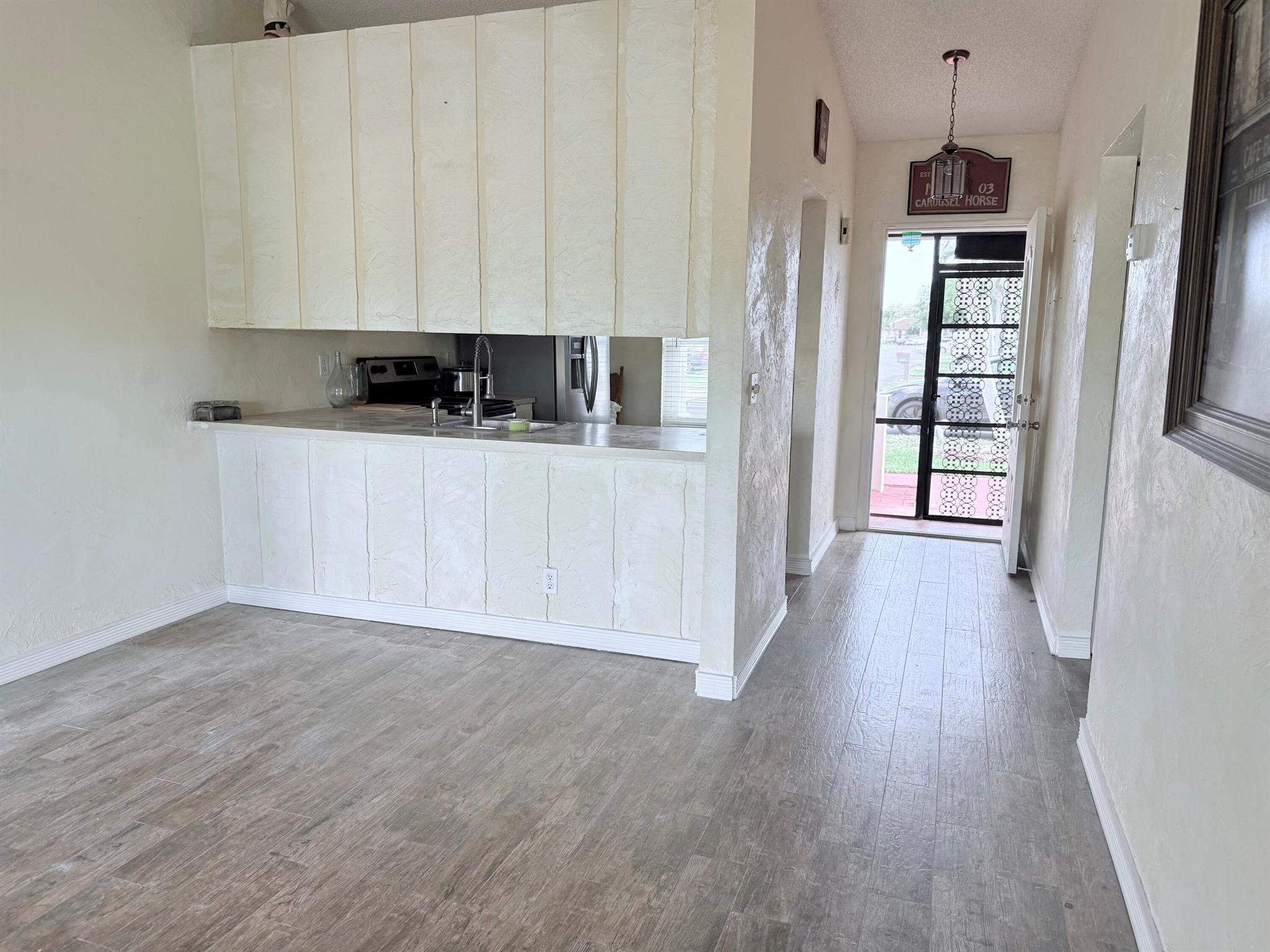 KINGS POINT 2 - Residential