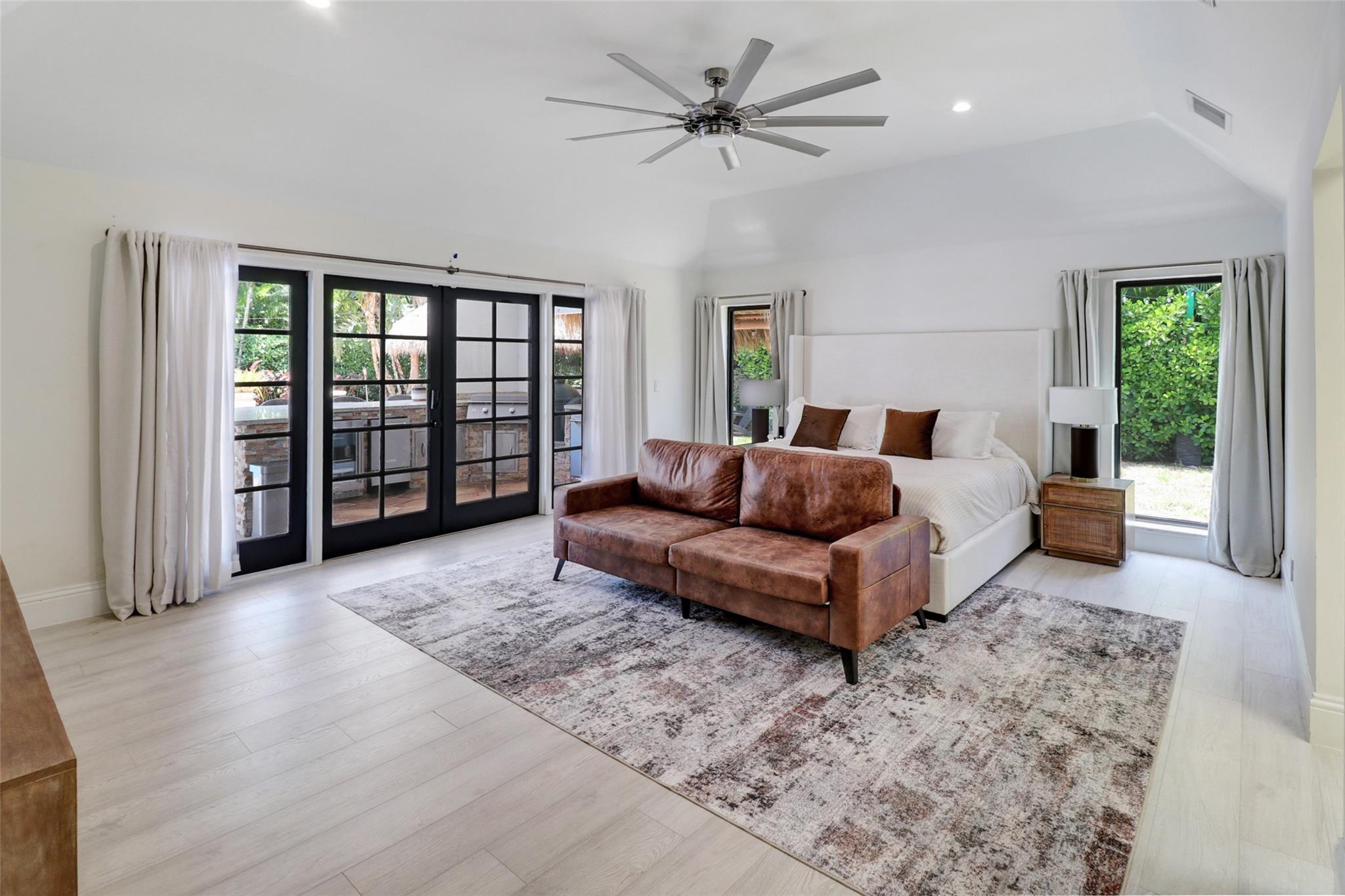 Pine Ridge 112-37 B - Residential