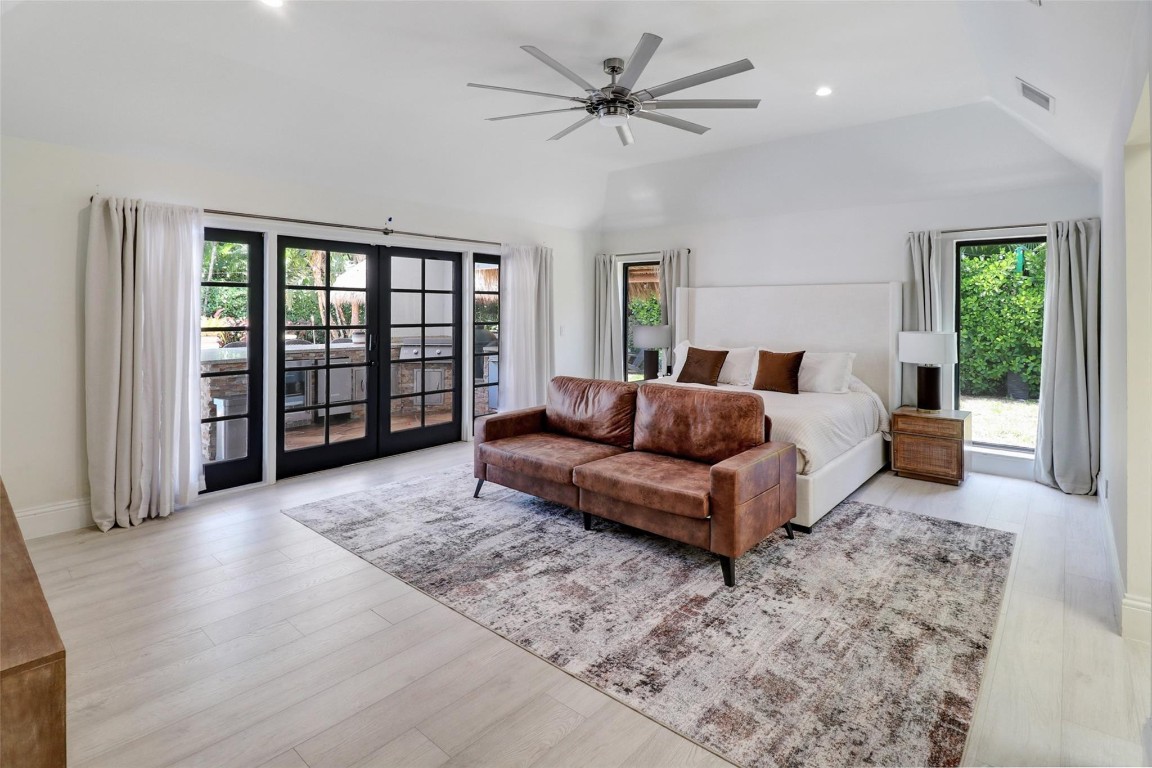 Pine Ridge 112-37 B - Residential