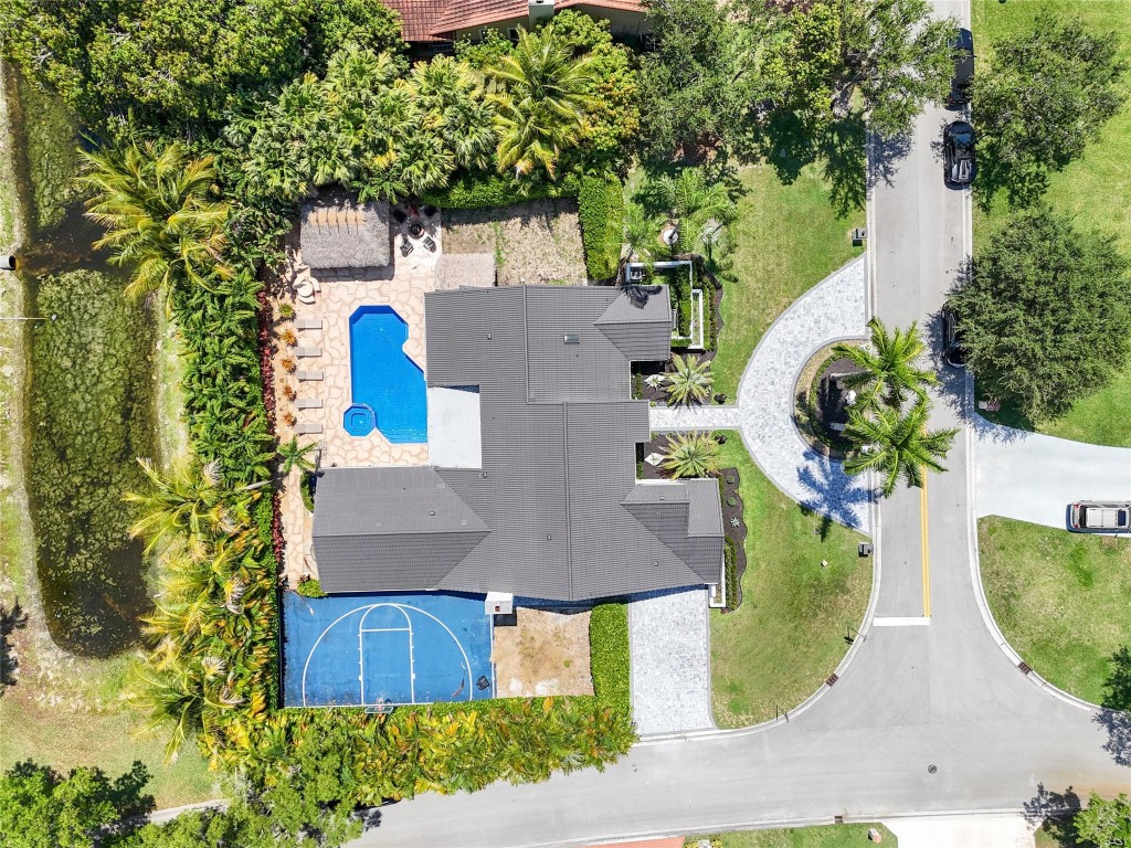 Pine Ridge 112-37 B - Residential