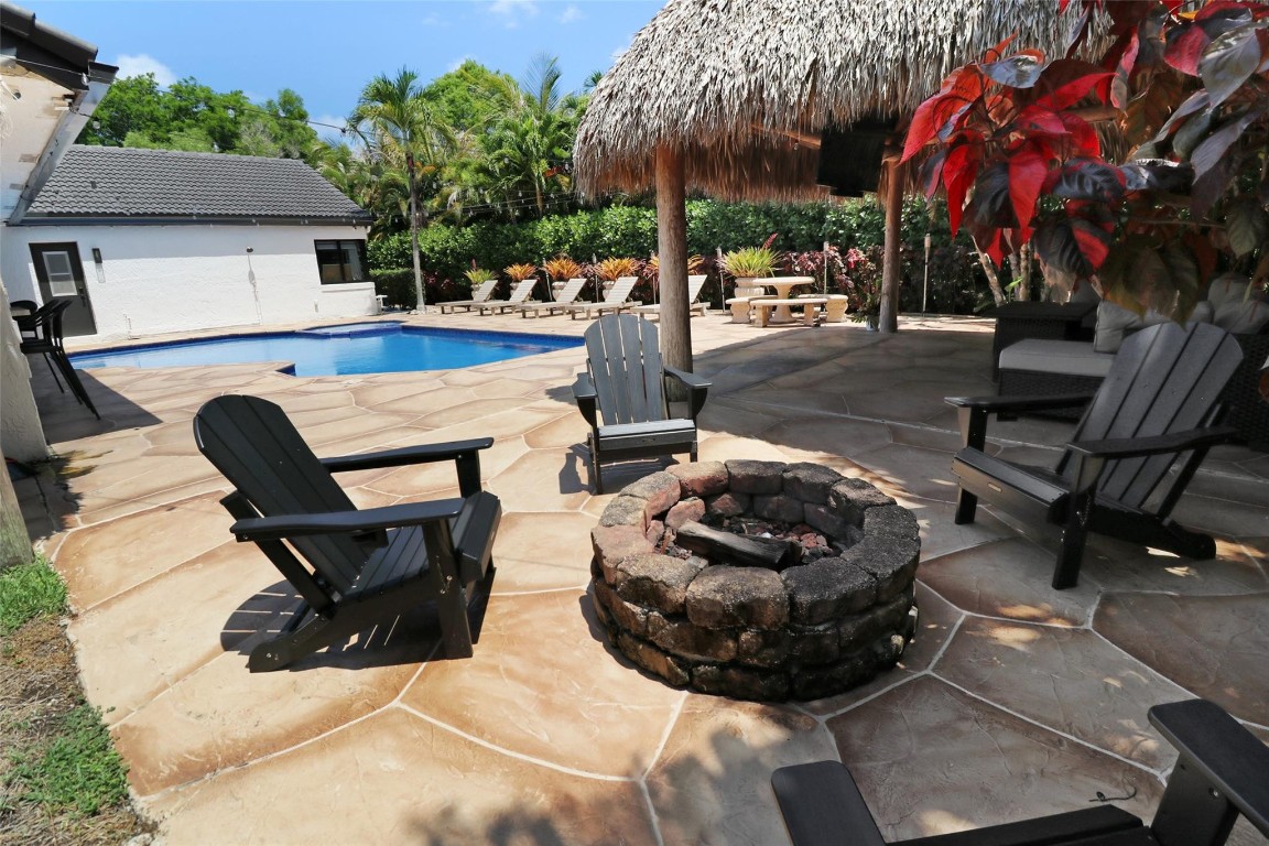 Pine Ridge 112-37 B - Residential