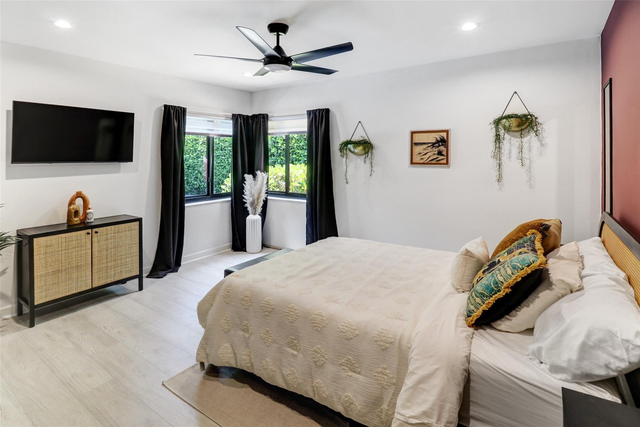 Pine Ridge 112-37 B - Residential