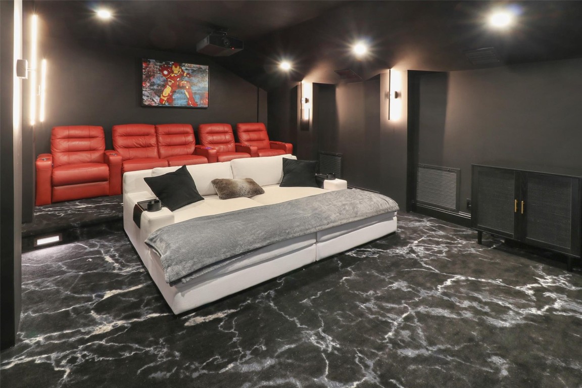 Pine Ridge 112-37 B - Residential