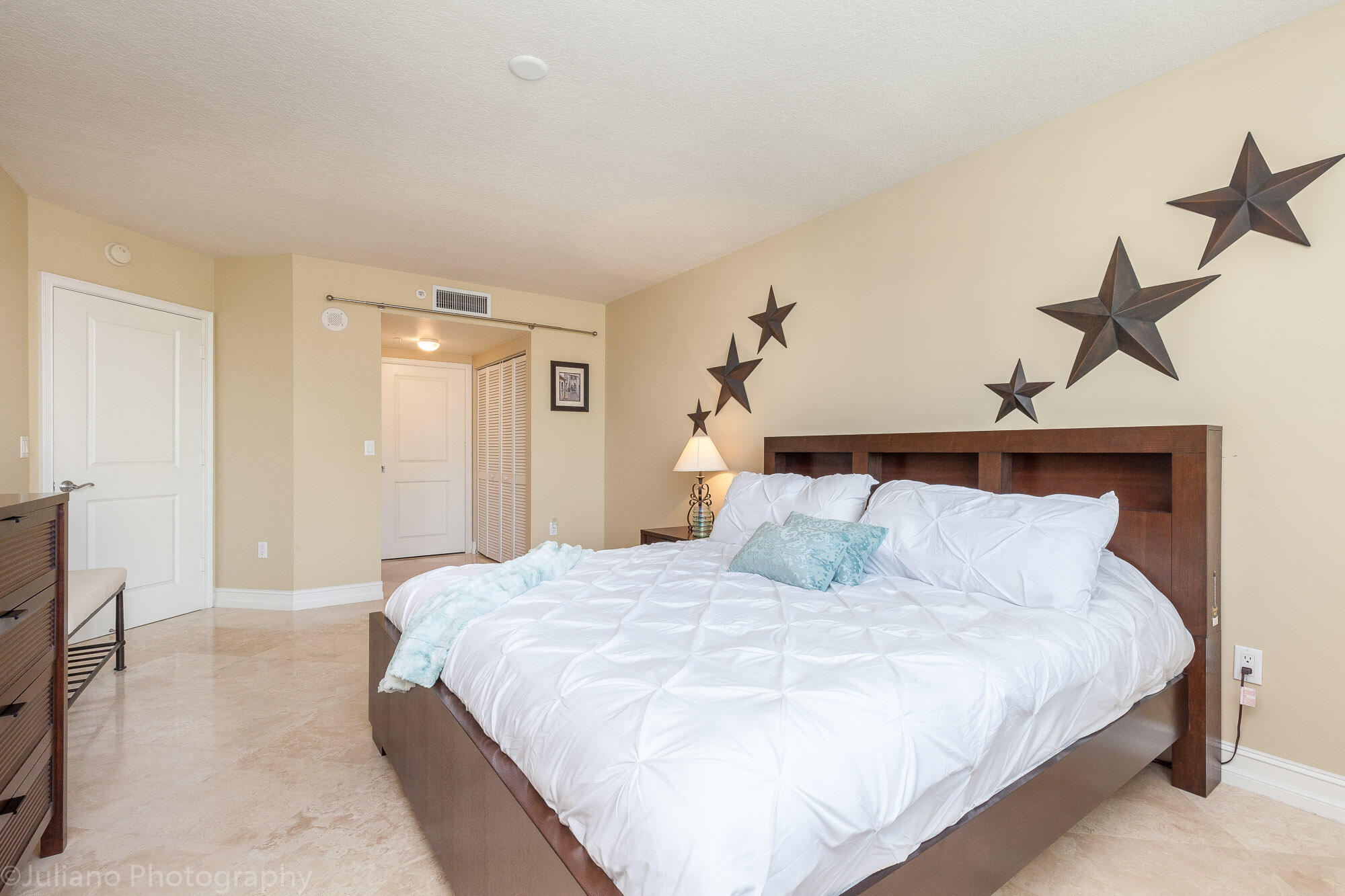 PALMETTO PLACE CONDO - Residential Lease