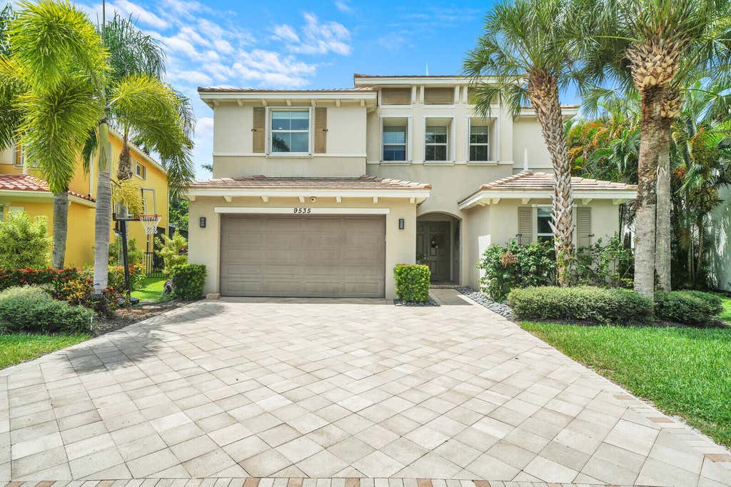 Photo of 9535 PHIPPS Lane, Wellington, FL 33414 (MLS # B26056589)