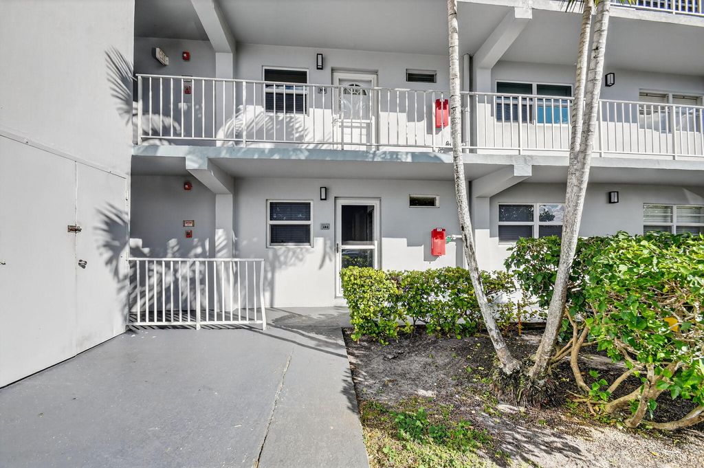 Photo of 2400 NE 1st Lane #102, Boynton Beach, FL 33435 (MLS # R11142879)