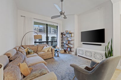 801 S OLIVE Avenue 1621 West Palm Beach FL 33401