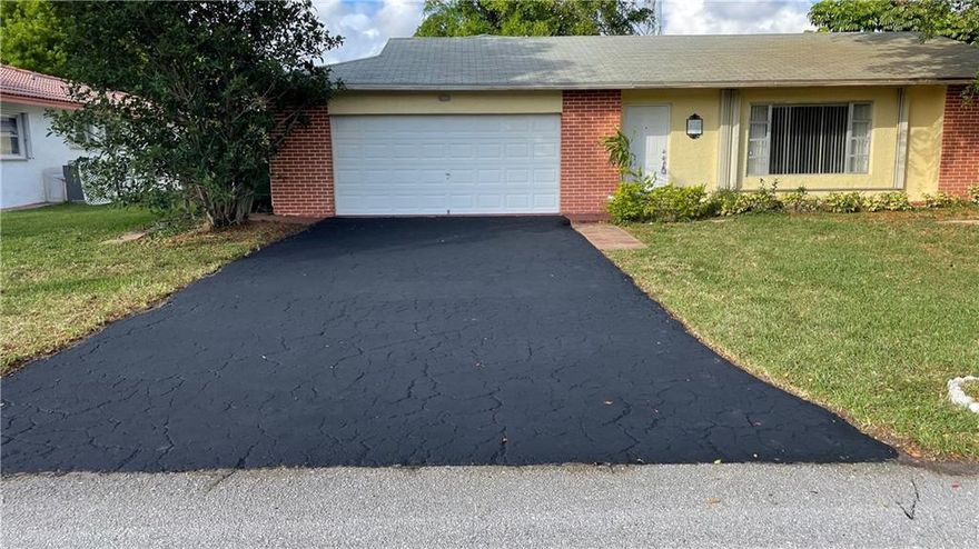 Amazing opportunity! 3/2 with Canal. Spacious Florida room / open lay-out ideal for entertainment / 1car garage / Landscaped patio. Amenities include community Clubhouse. This home is located in a desirable and sought out 55+ community in Tamarac. Low monthly HOA.