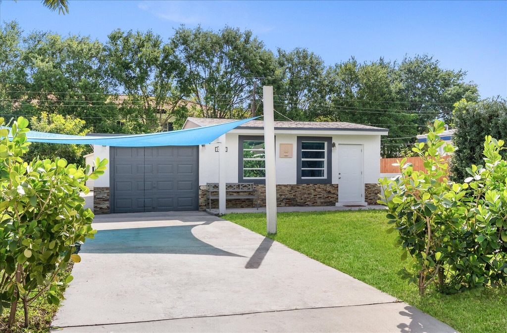 Photo of 14852 Whatley Road, Delray Beach, FL 33445 (MLS # B26008106)