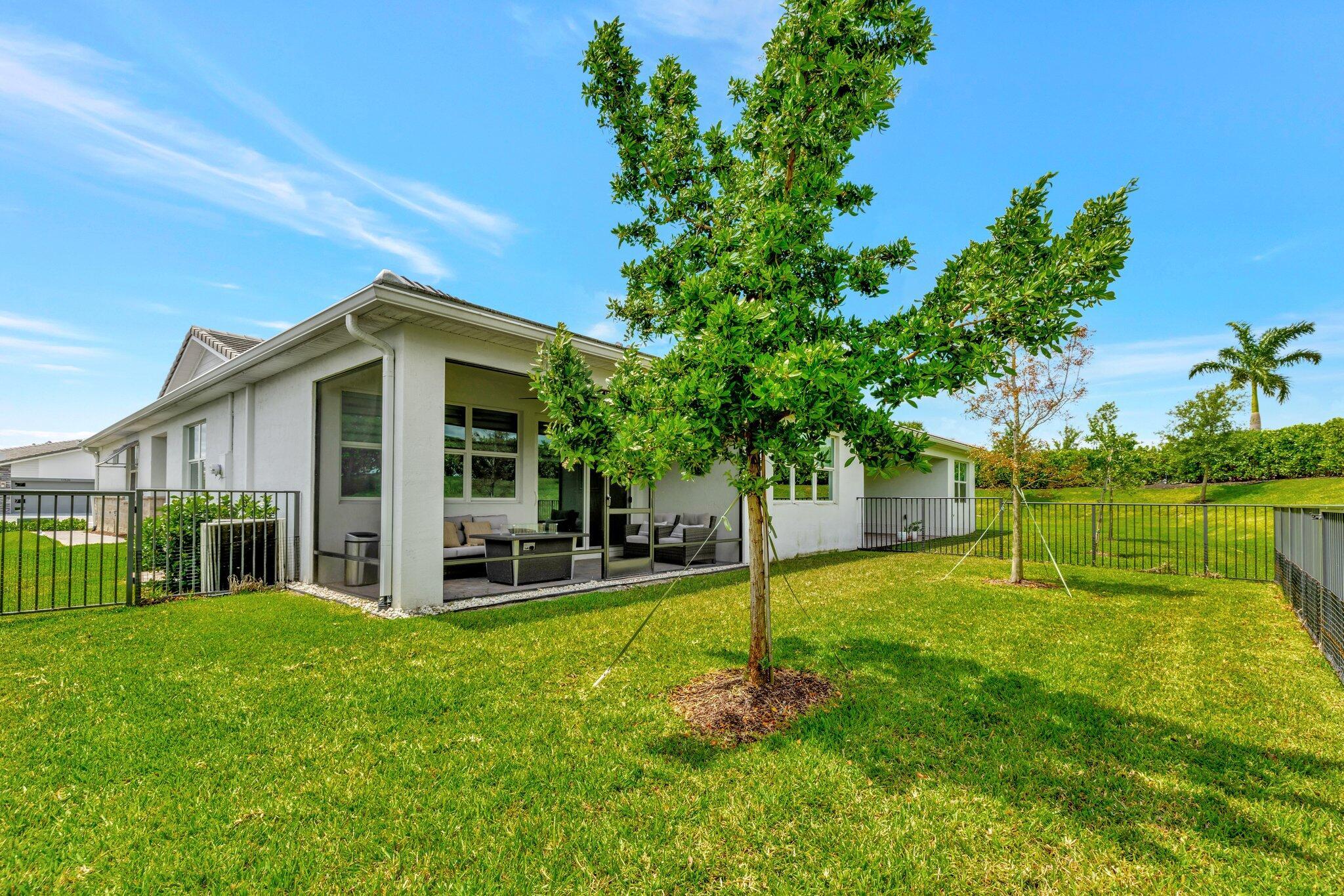 TELARO AT SOUTHERN GROVE - Residential