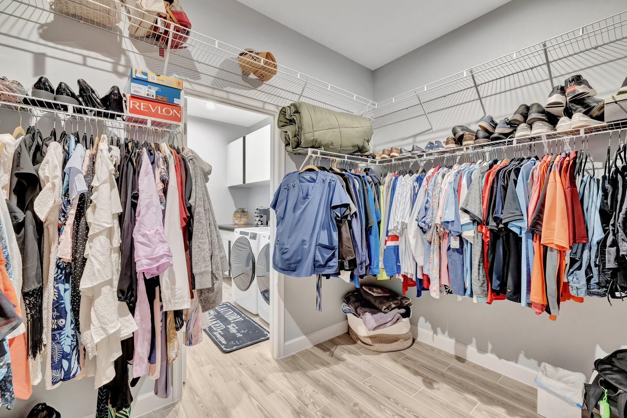 TELARO AT SOUTHERN GROVE - Residential