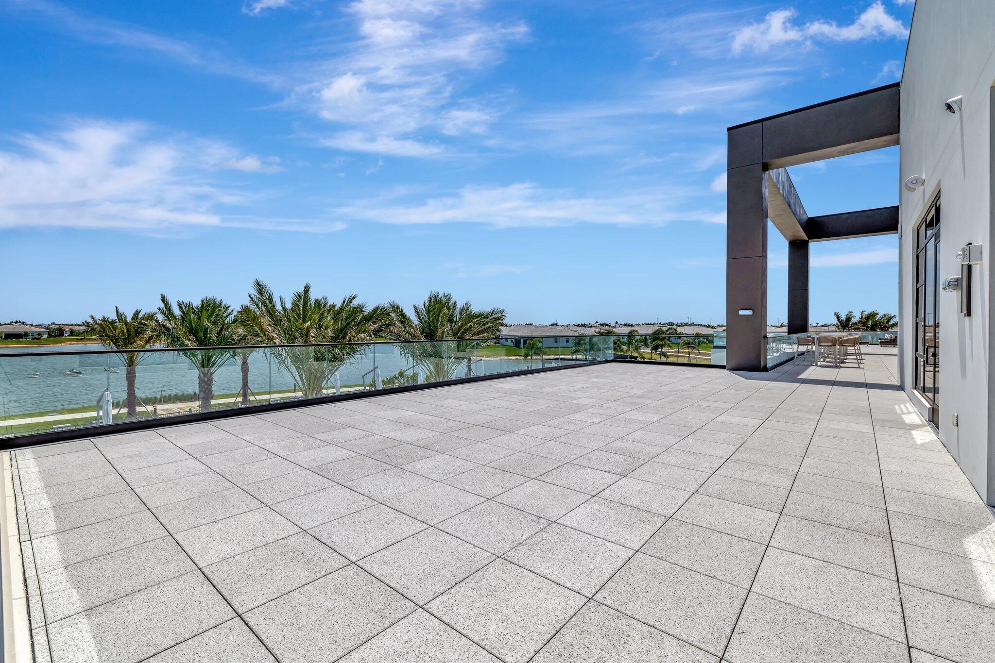 TELARO AT SOUTHERN GROVE - Residential