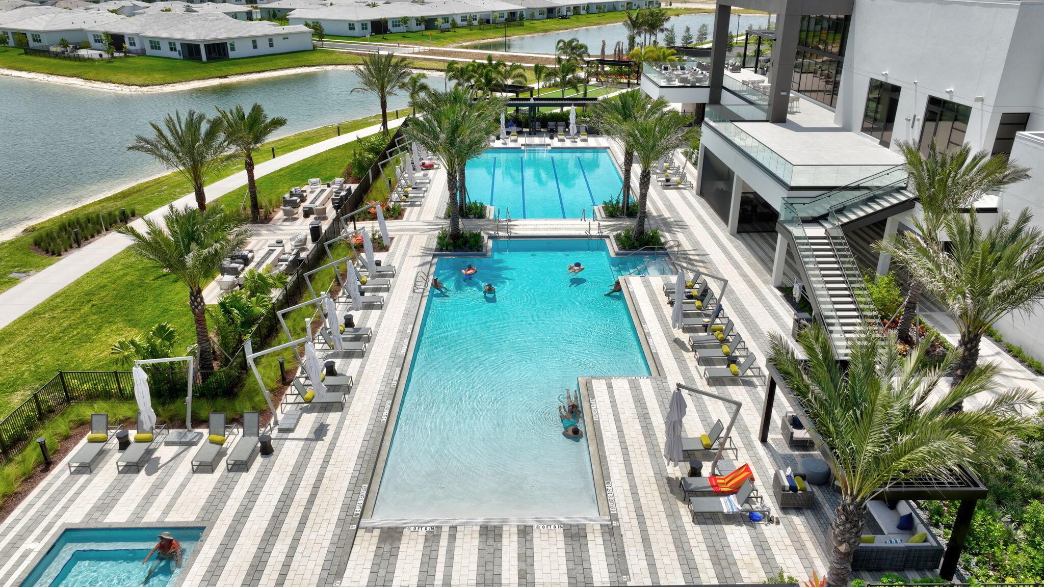 TELARO AT SOUTHERN GROVE - Residential