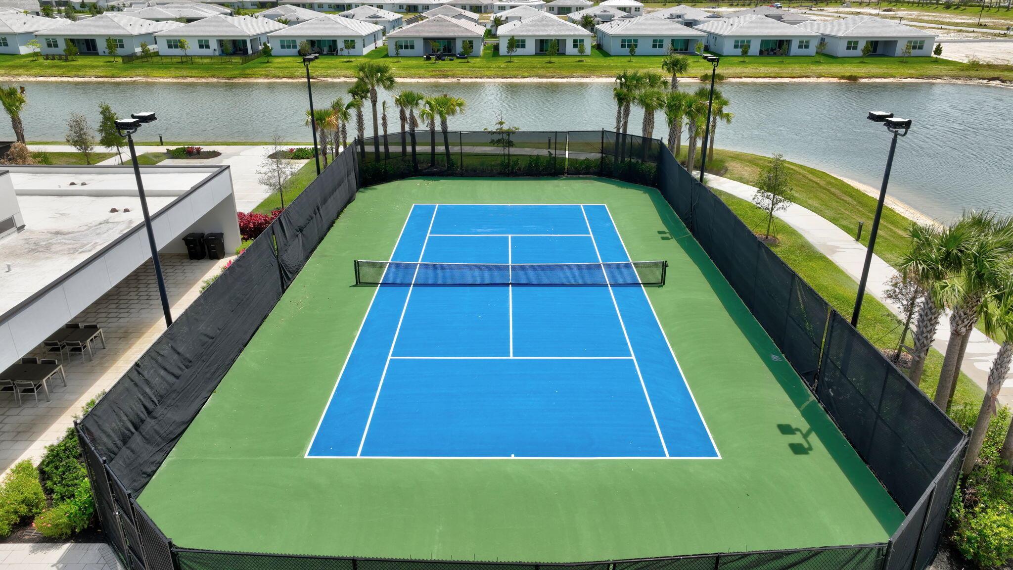 TELARO AT SOUTHERN GROVE - Residential