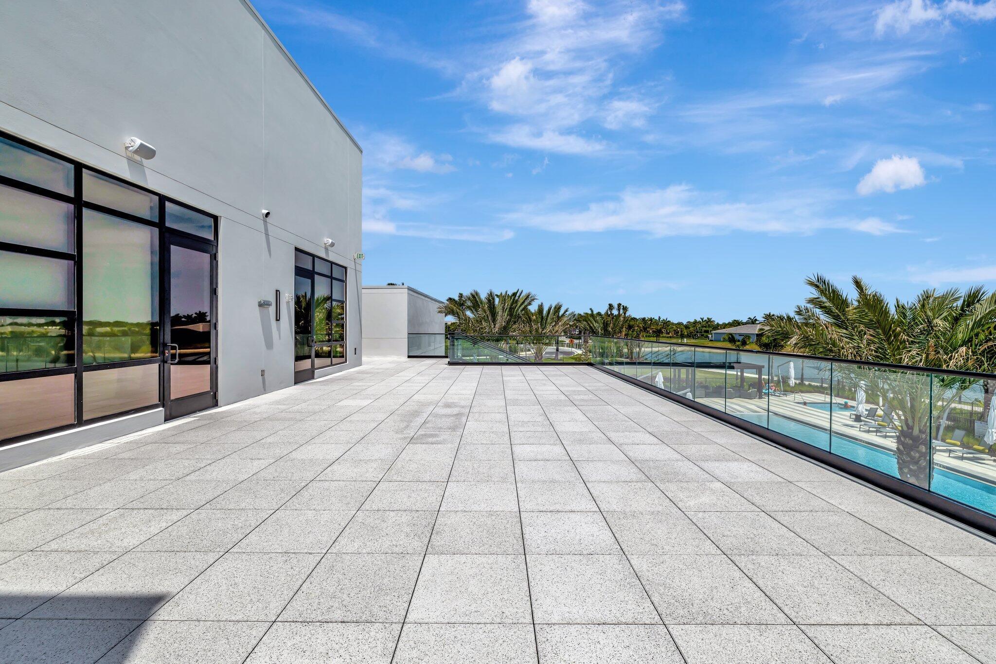 TELARO AT SOUTHERN GROVE - Residential