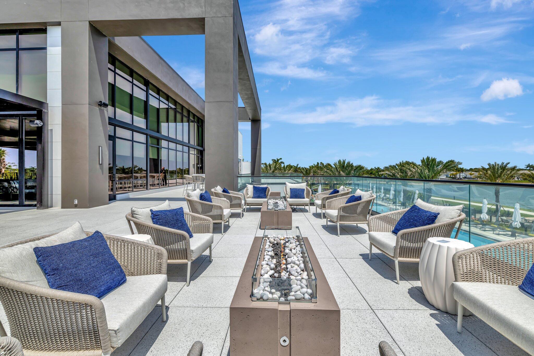 TELARO AT SOUTHERN GROVE - Residential