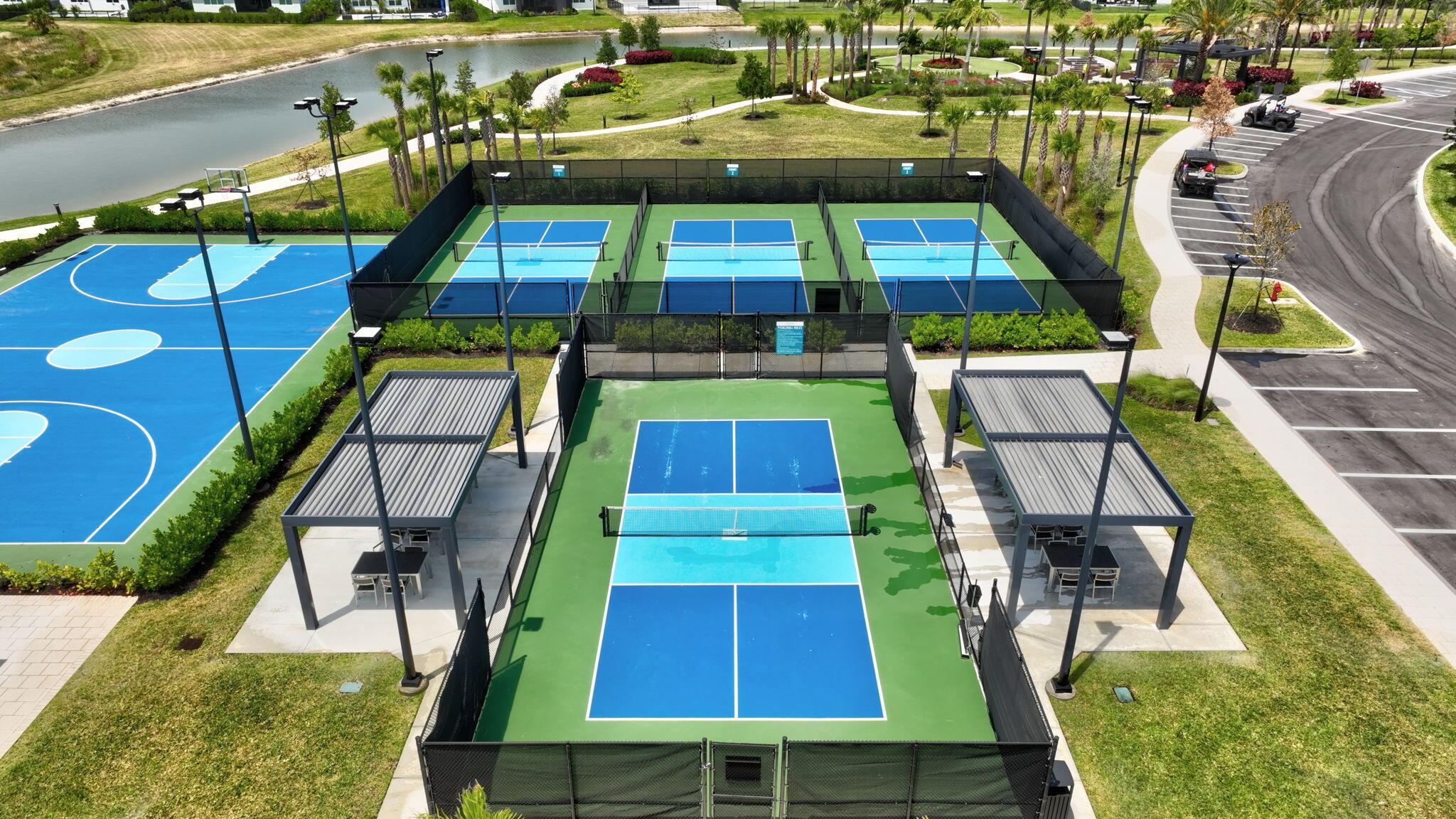 TELARO AT SOUTHERN GROVE - Residential