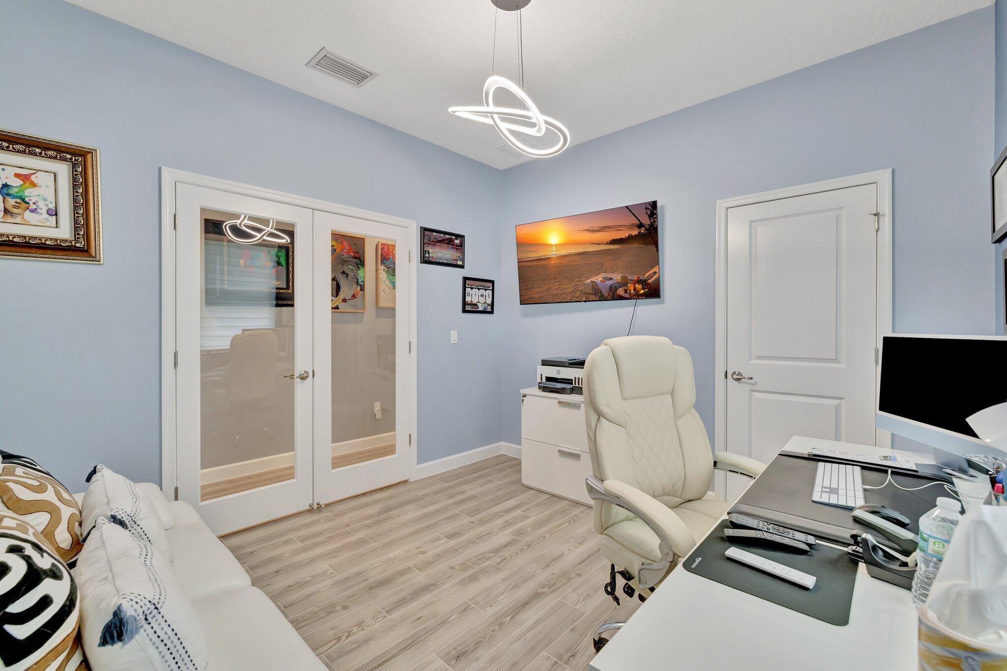 TELARO AT SOUTHERN GROVE - Residential