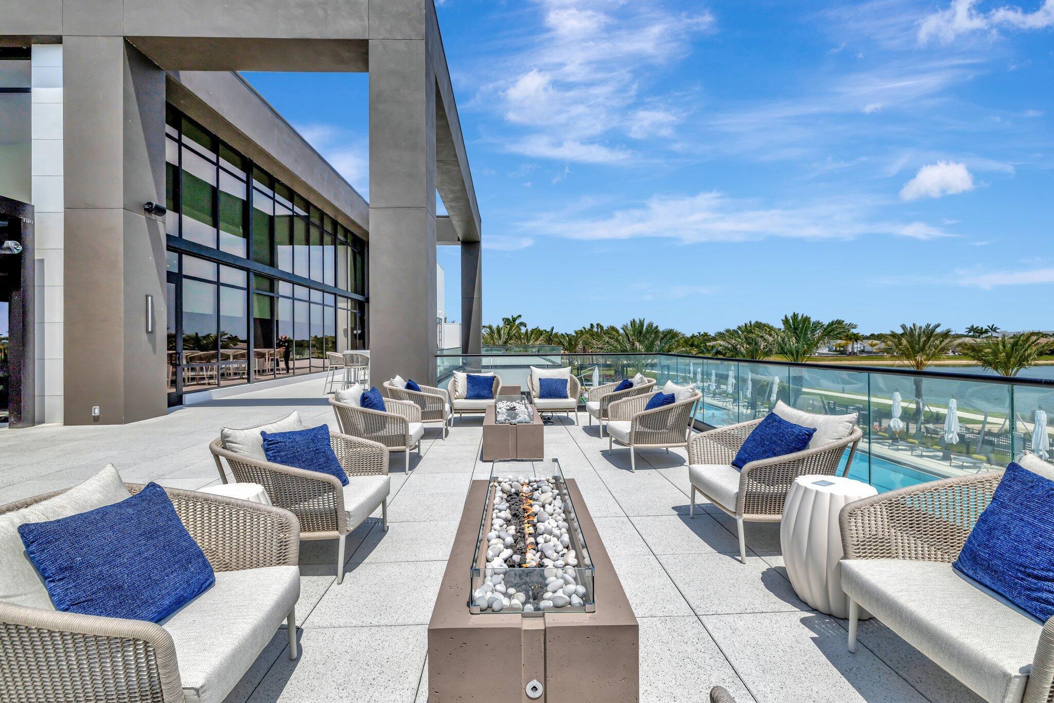 TELARO AT SOUTHERN GROVE - Residential