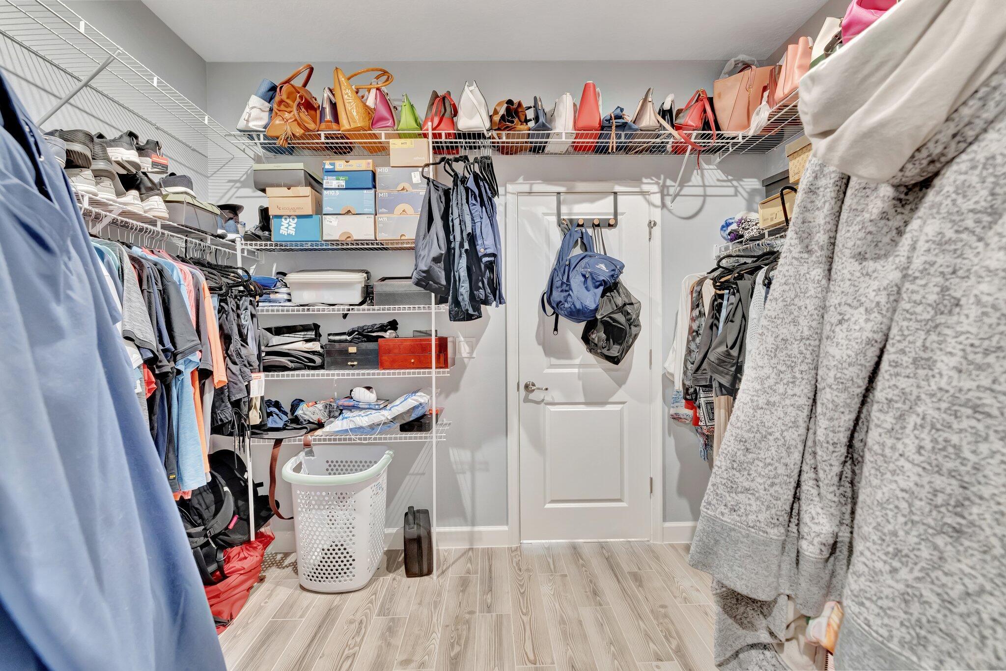 TELARO AT SOUTHERN GROVE - Residential