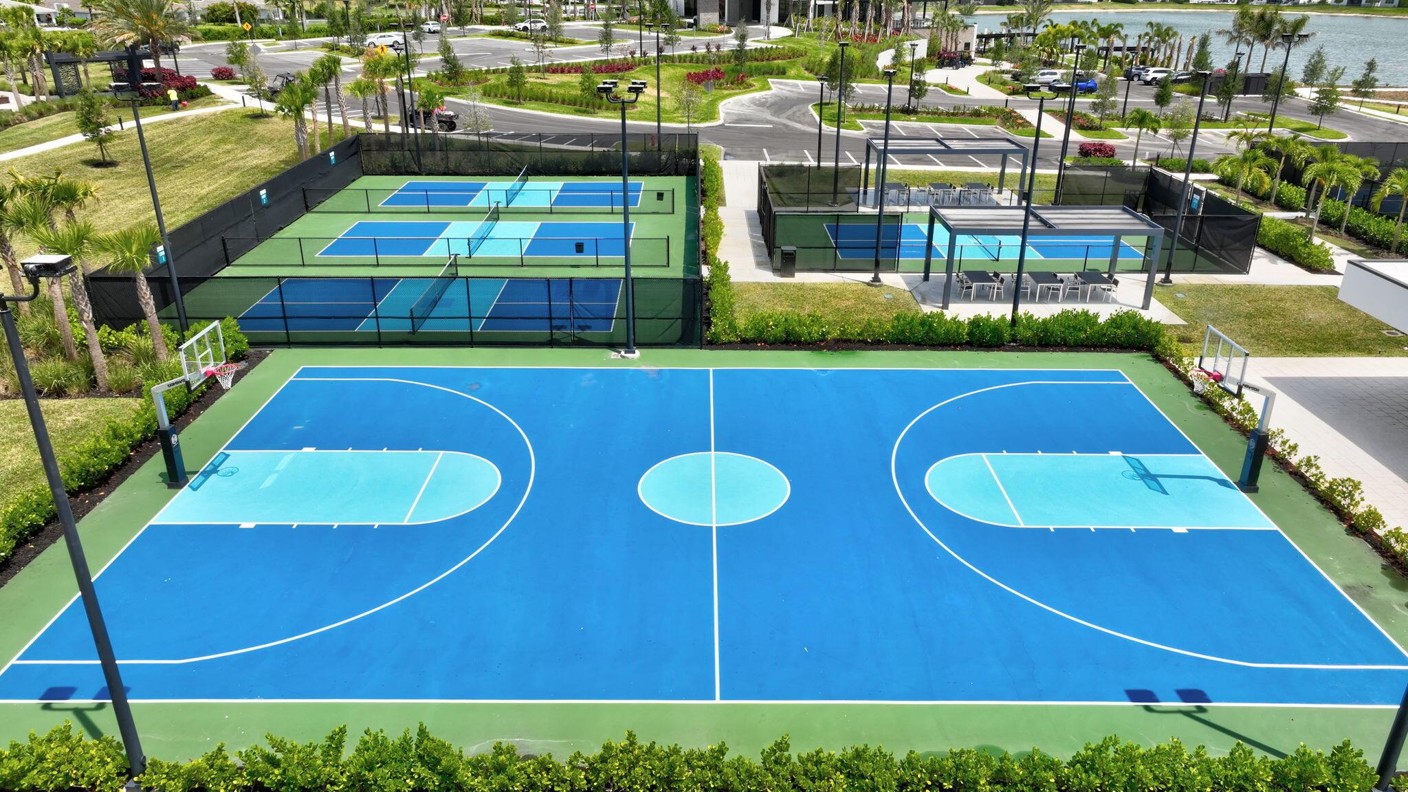 TELARO AT SOUTHERN GROVE - Residential