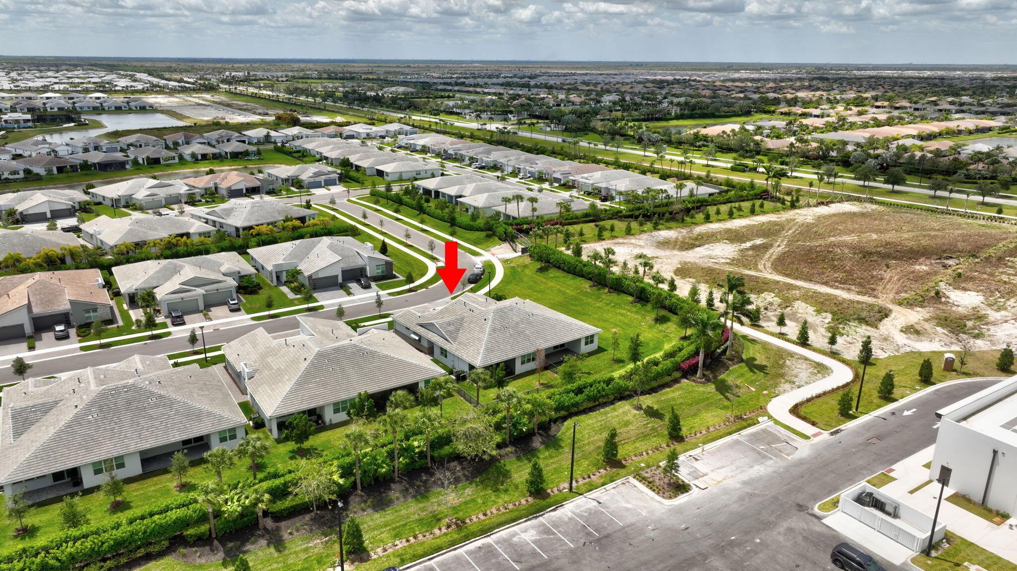 TELARO AT SOUTHERN GROVE - Residential