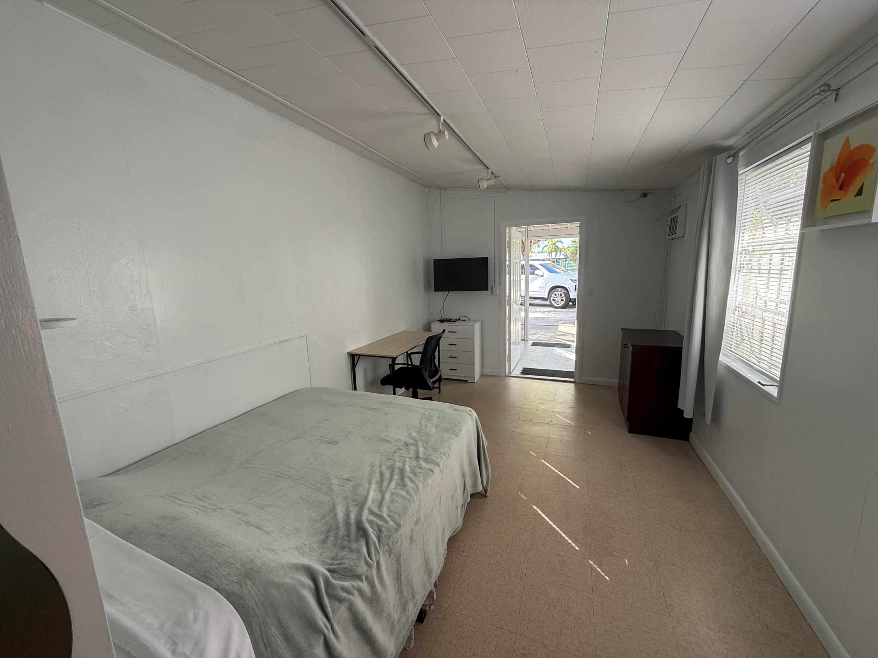 GREYNOLDS HIGHLANDS UNIT 1 - Residential Lease