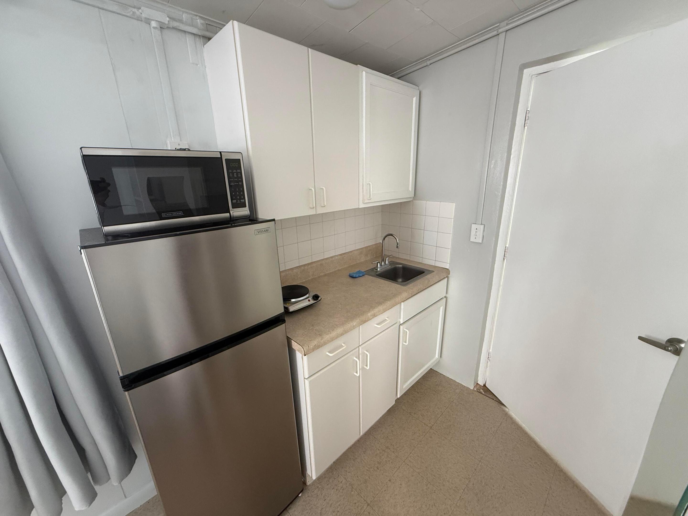 GREYNOLDS HIGHLANDS UNIT 1 - Residential Lease