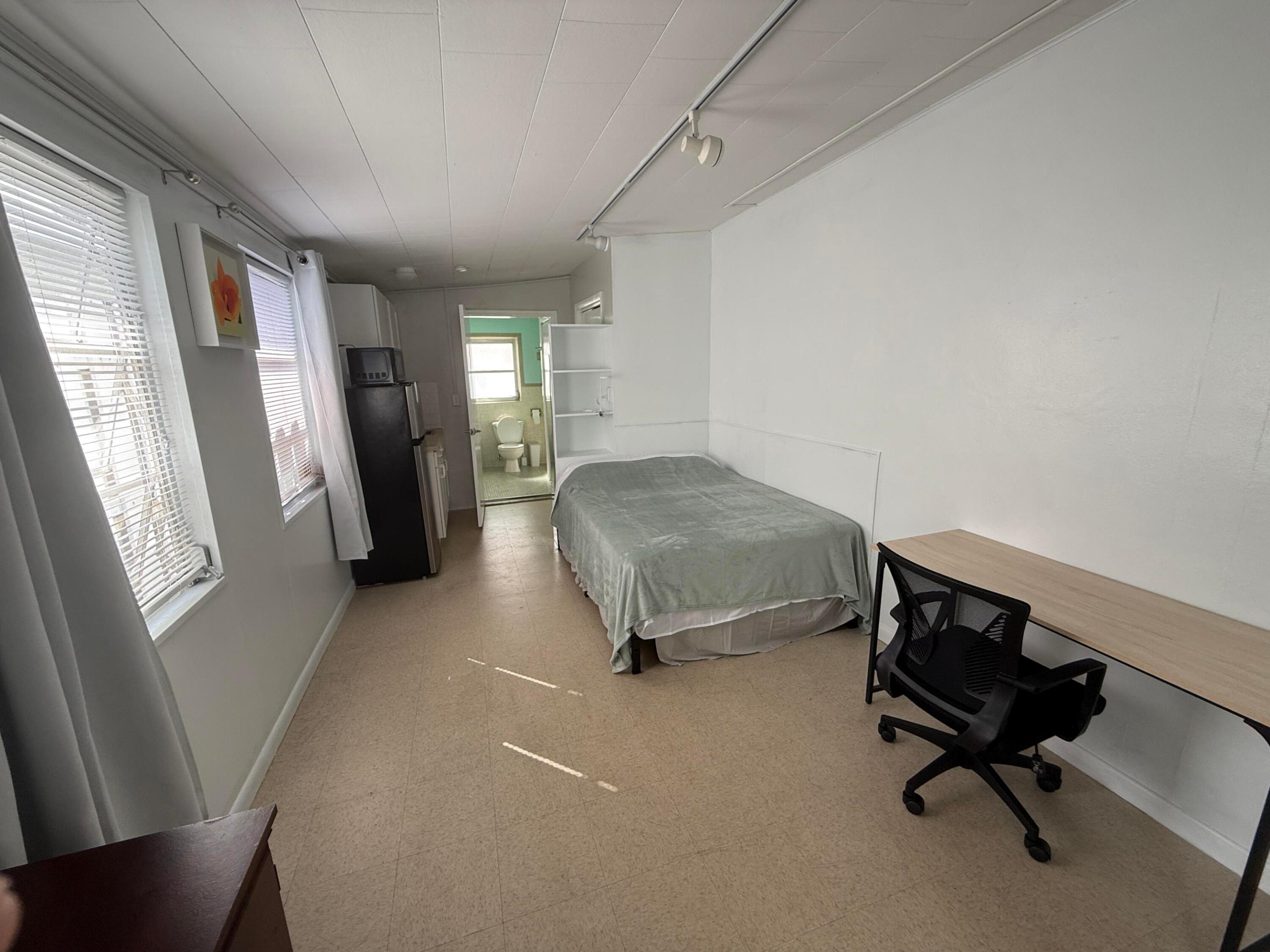 GREYNOLDS HIGHLANDS UNIT 1 - Residential Lease