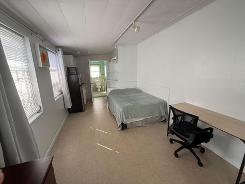 605 E Coast Avenue 2 Lantana FL 33462