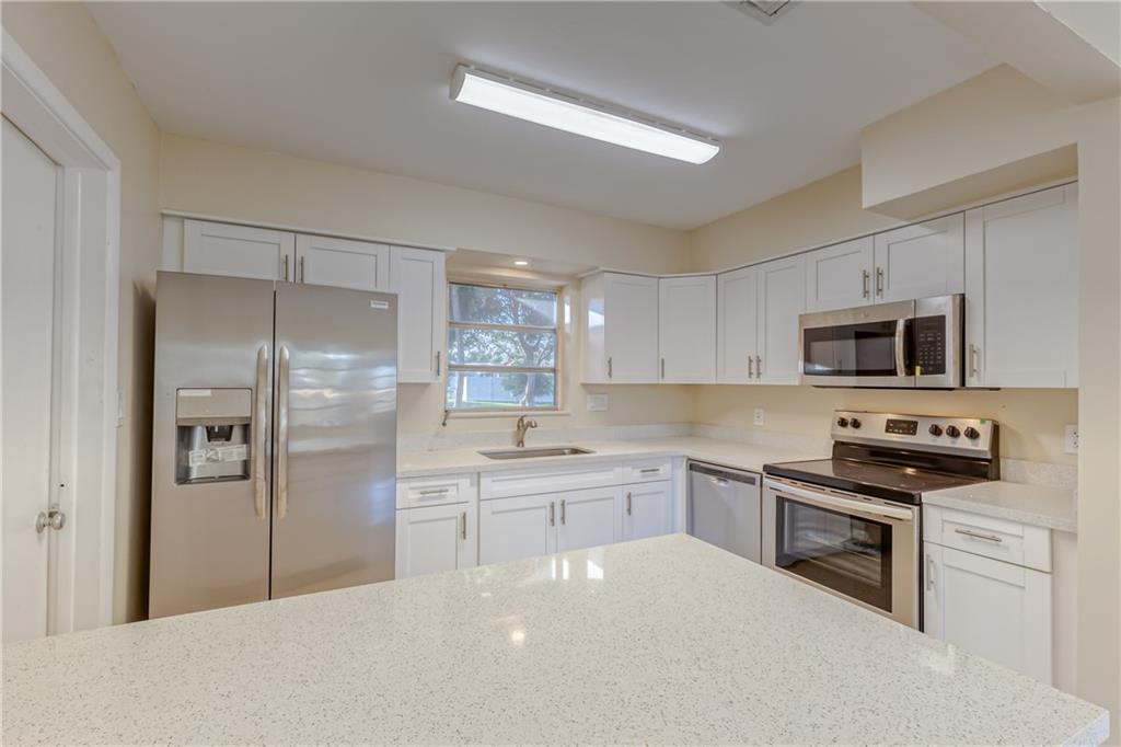 Lighthouse Point Estates - Residential
