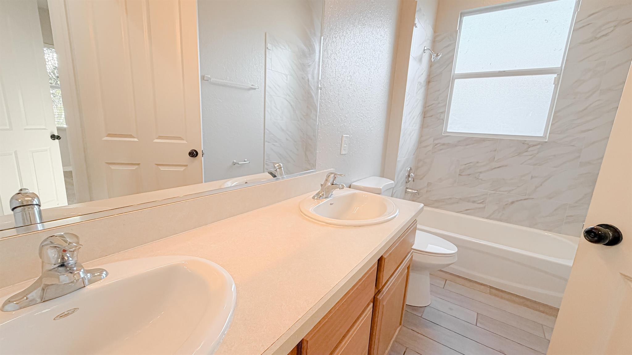 PORT ST LUCIE SECTION 21 - Residential Lease