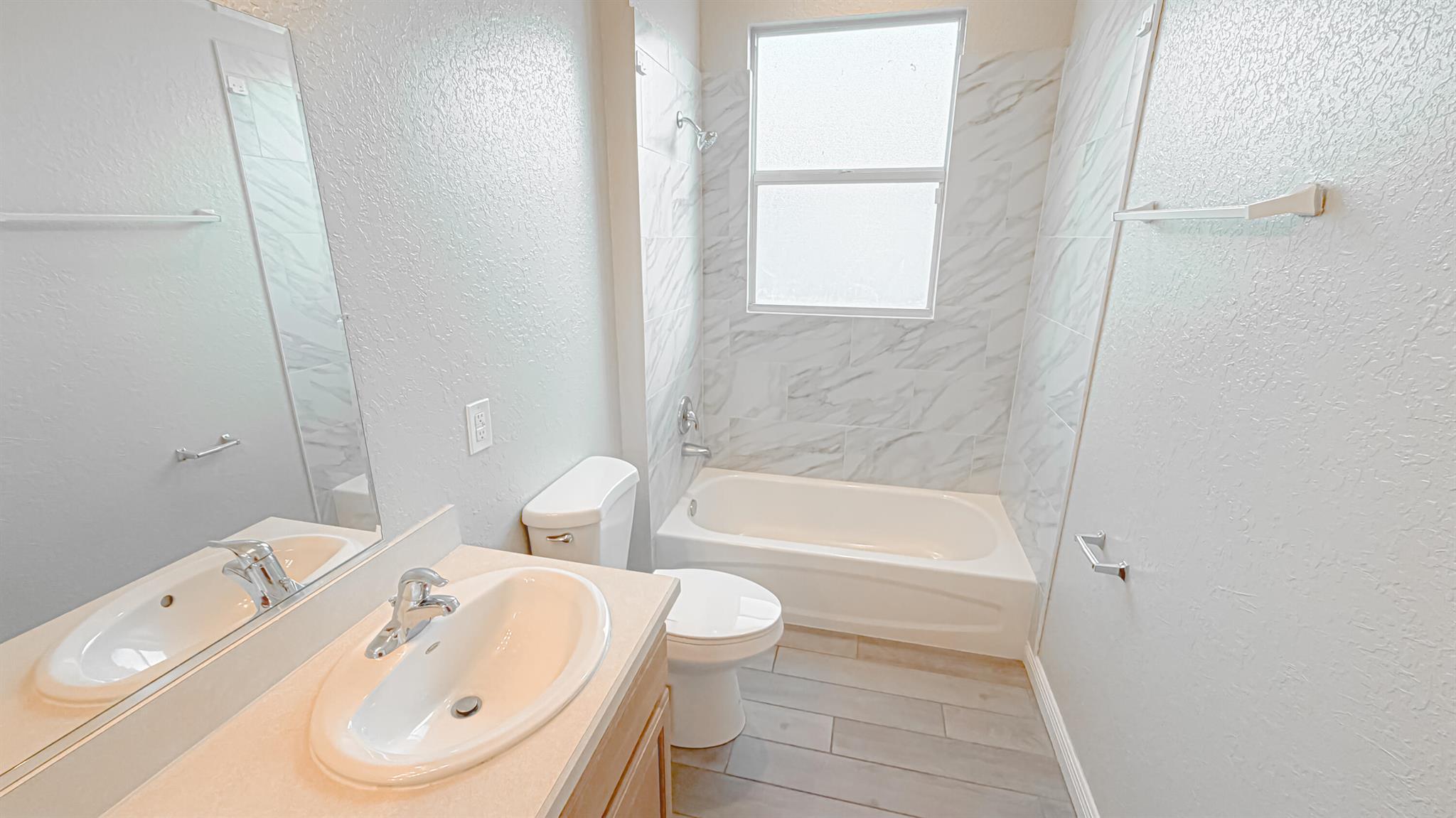 PORT ST LUCIE SECTION 21 - Residential Lease