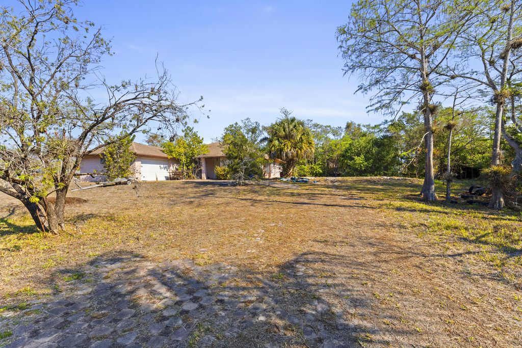 Photo of 16331 N 80th St Street N, The Acreage, FL 33470 (MLS # B26010550)