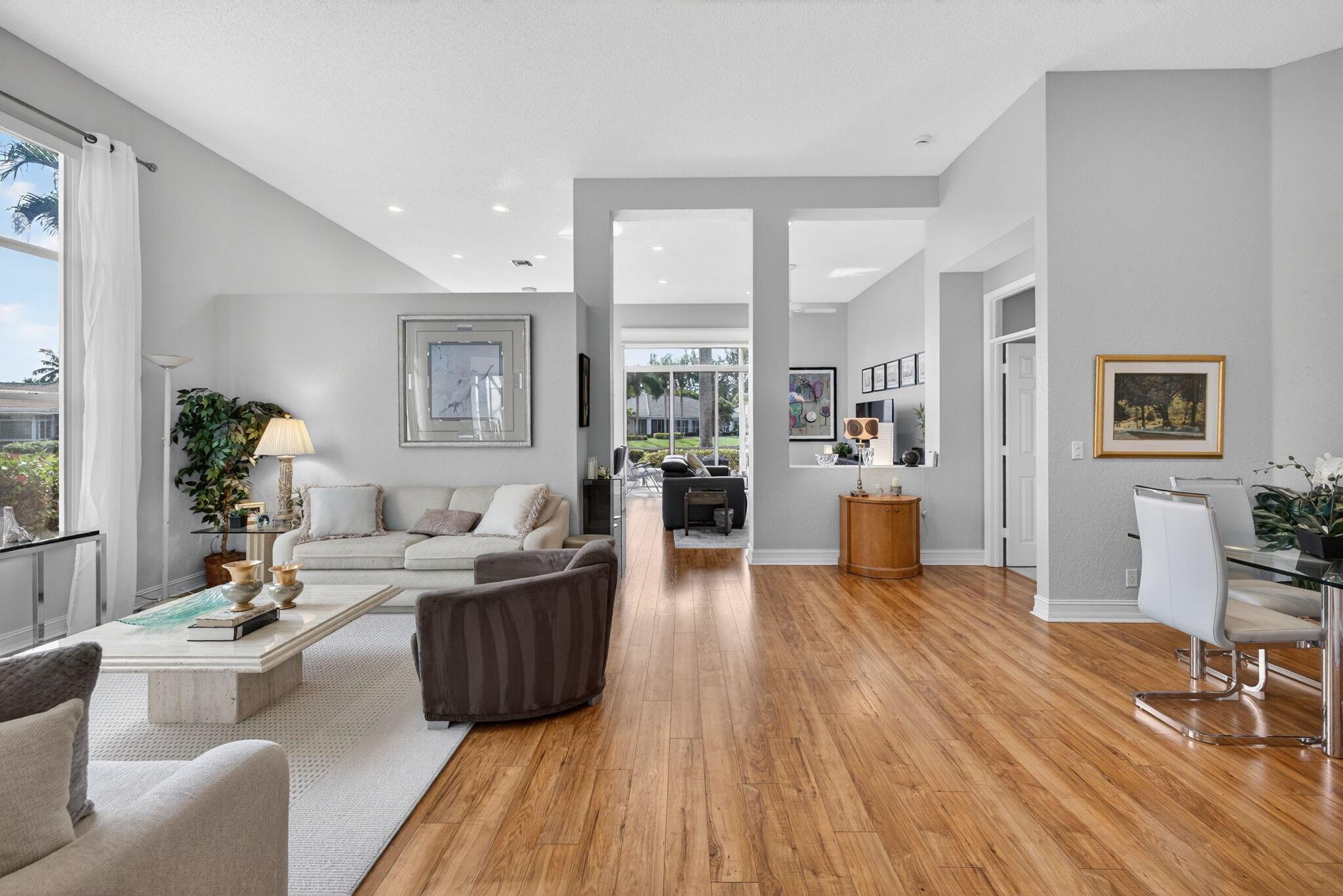 ABERDEEN /CARRINGTON LAKE - Residential