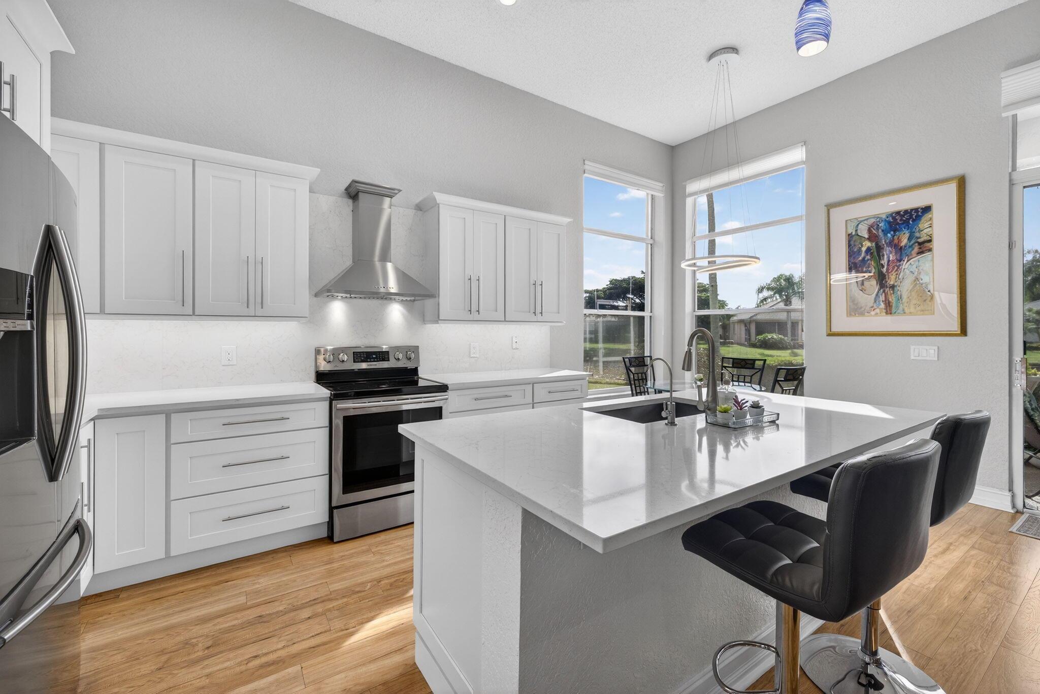 ABERDEEN /CARRINGTON LAKE - Residential