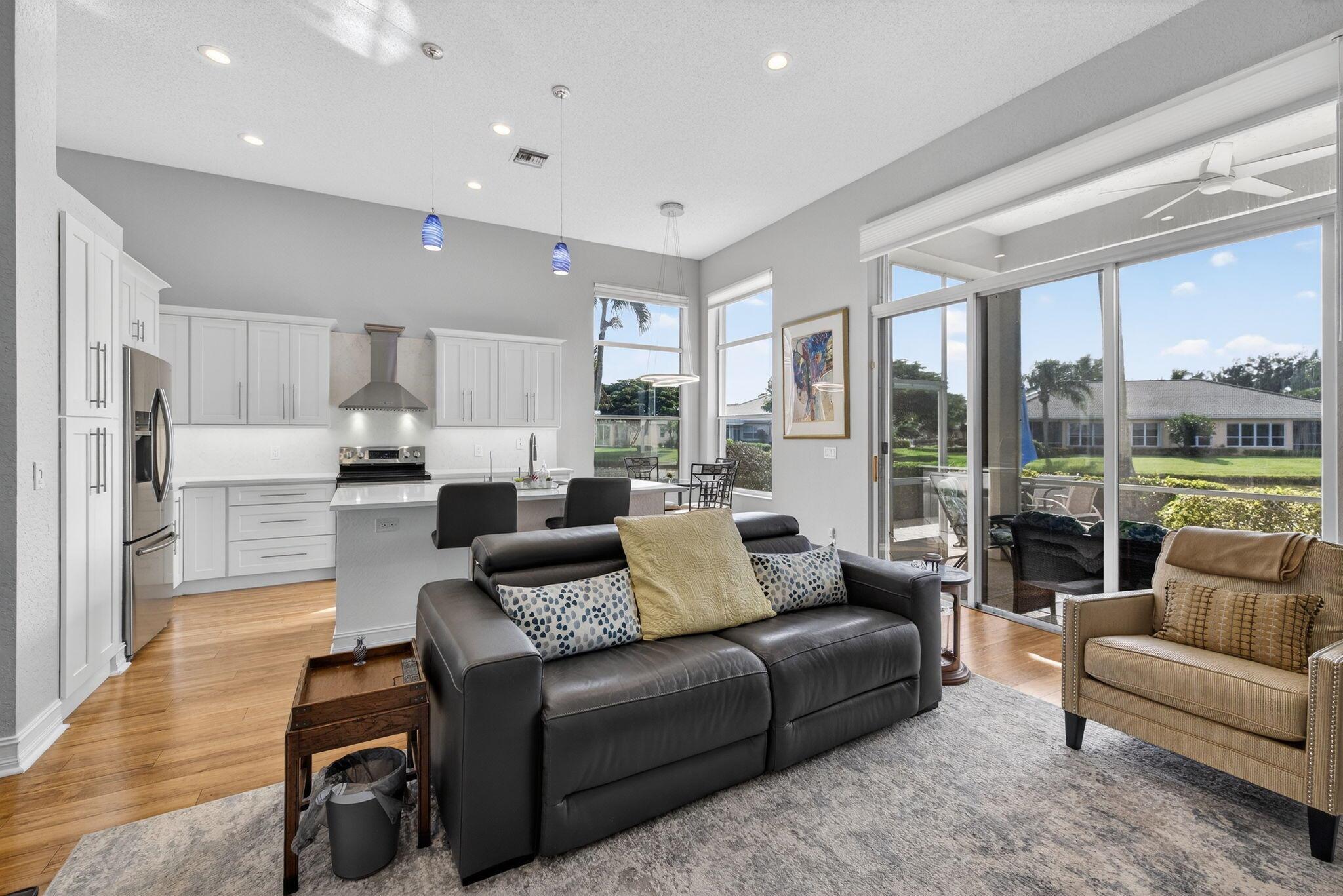 ABERDEEN /CARRINGTON LAKE - Residential