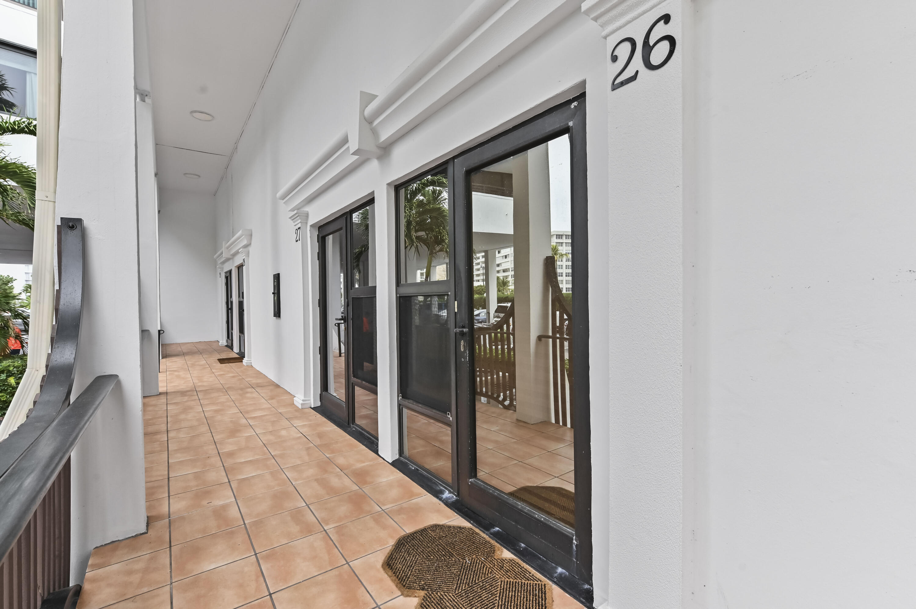 MAYFAIR HOUSE CONDO - Residential