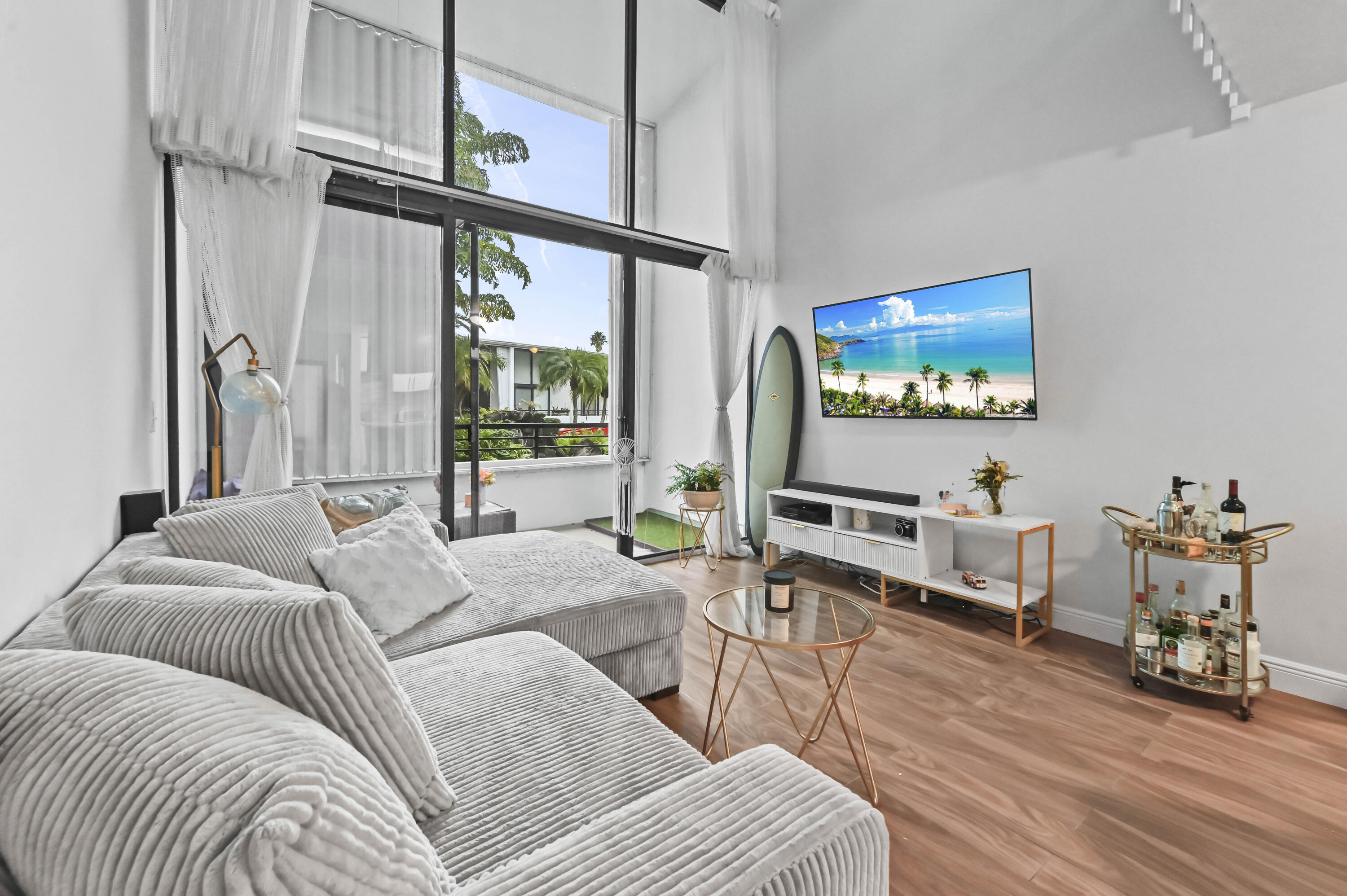 MAYFAIR HOUSE CONDO - Residential